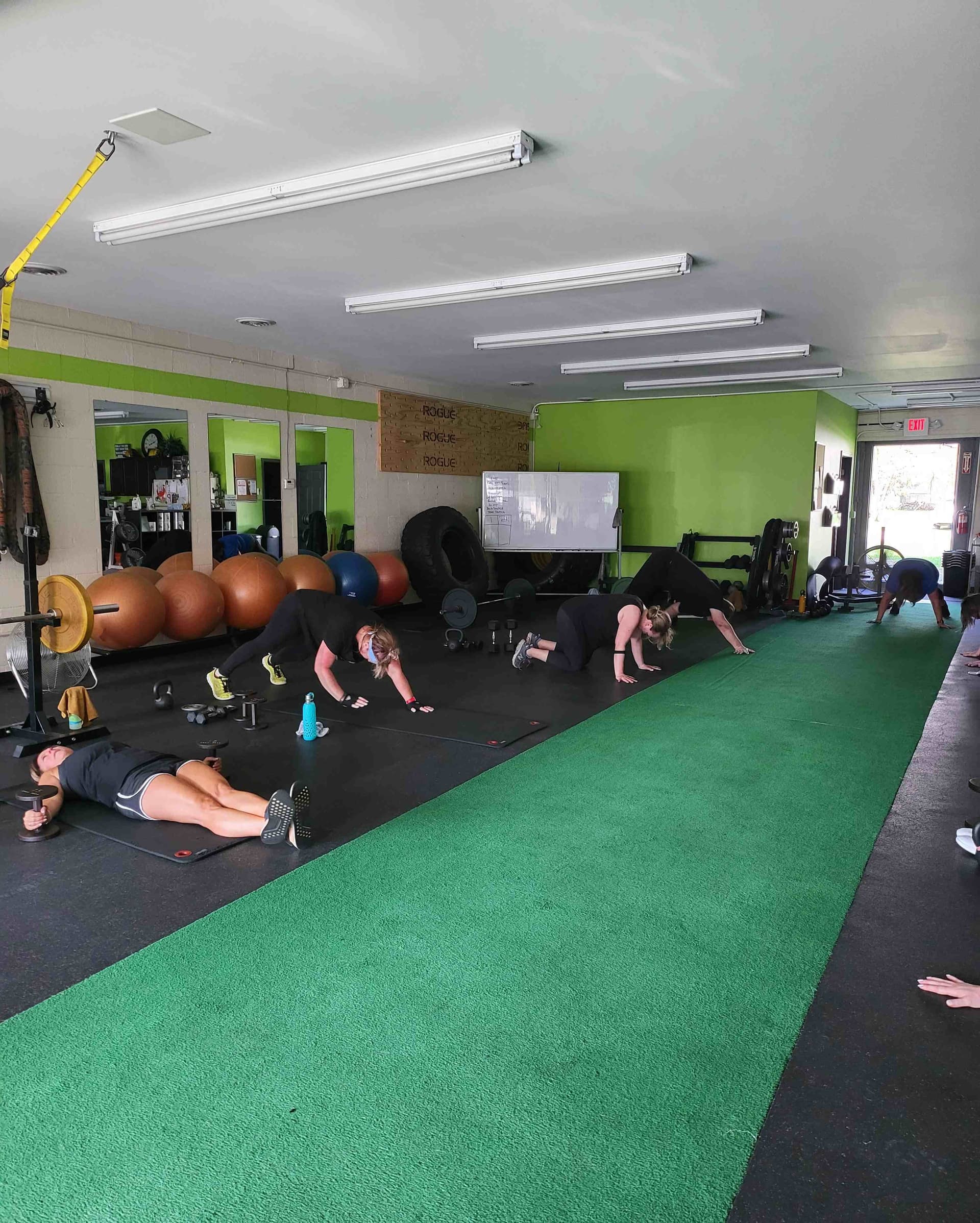 Group training inside Health Targeted Solutions gym facility in Clinton Township, MI